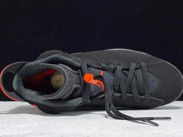 One Kick Retro Jordan Infrared Black Air 6 OG 384664-060 0717
